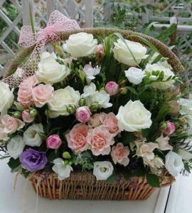 Корзина цветов Yves Piaget